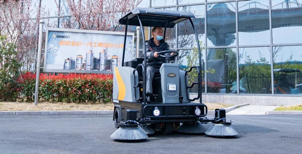 客戶要如何選擇合適的掃地機(jī)?